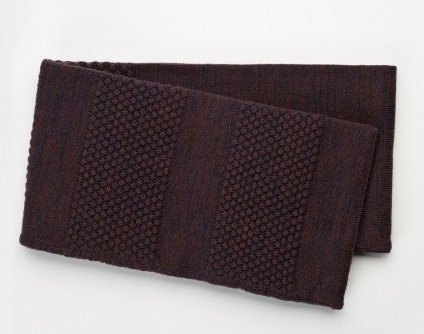 А ось досить колючий шарф марки Wood Wood з мериносової вовни, який явно не варто своїх грошей (6700 р