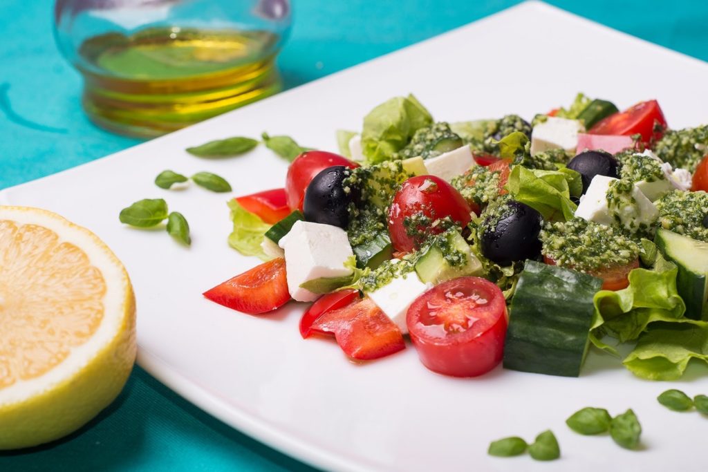 Рецепти салатів грецький з брокколі і цвітною капустою